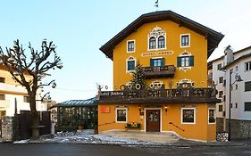 Ambra Cortina Luxury&Fashion Hotel